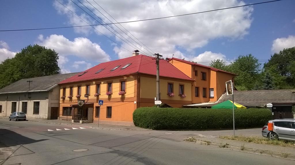Penzion U Slunce Jaroměř 外观 照片