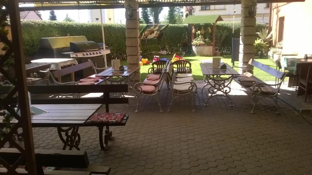 Penzion U Slunce Jaroměř 外观 照片